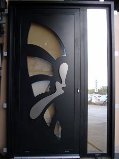 Porte d entrée aluminium noire avec motif